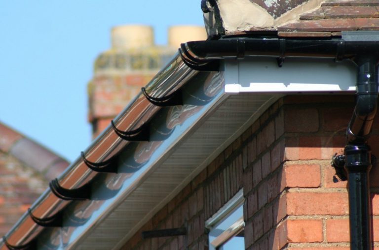 Replacement guttering Woking